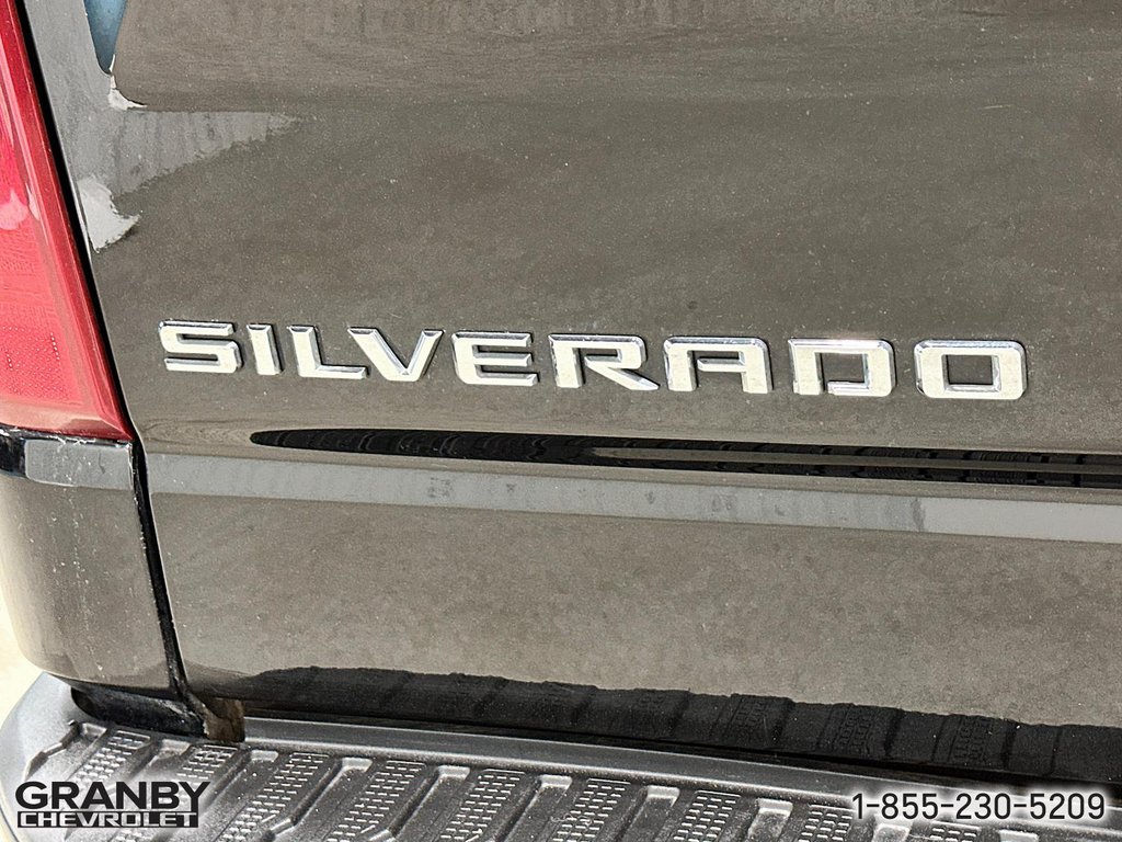 2021 Chevrolet Silverado 1500 in Granby, Quebec - 11 - w1024h768px