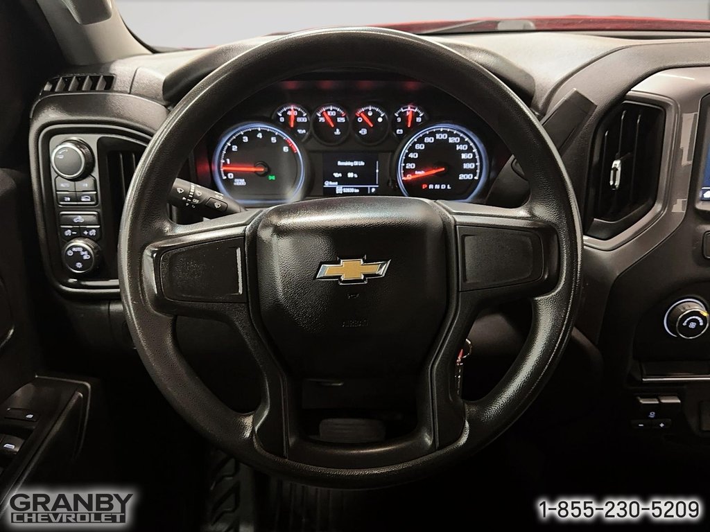 2021 Chevrolet Silverado 1500 in Granby, Quebec - 12 - w1024h768px