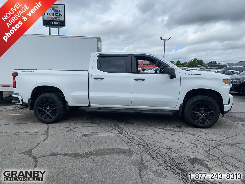 2021 Chevrolet Silverado 1500 Custom crewcab boite 6.6 4cyl in Granby, Quebec - 4 - w1024h768px