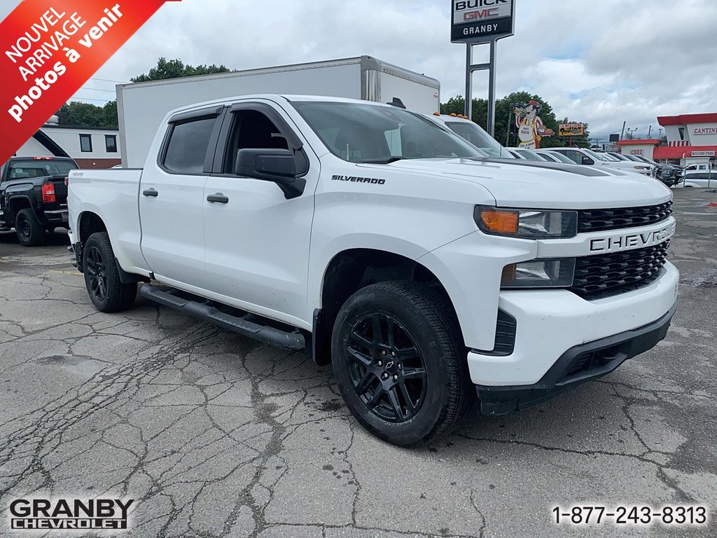 2021 Chevrolet Silverado 1500 Custom crewcab boite 6.6 4cyl in Granby, Quebec - 3 - w1024h768px