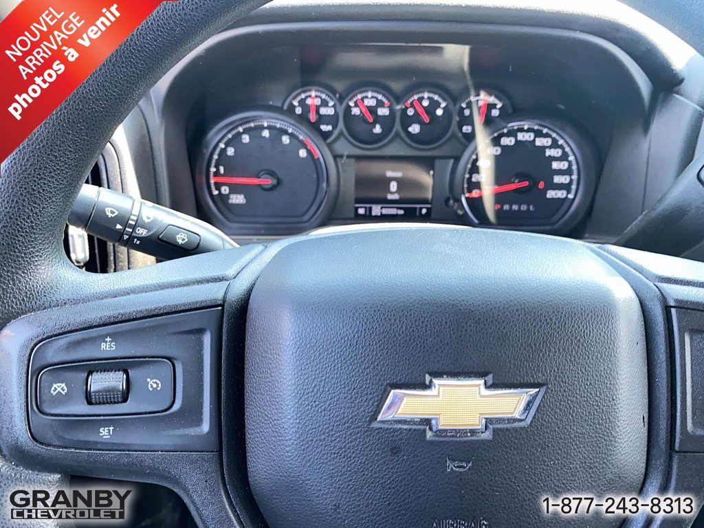 2021 Chevrolet Silverado 1500 in Granby, Quebec - 12 - w1024h768px
