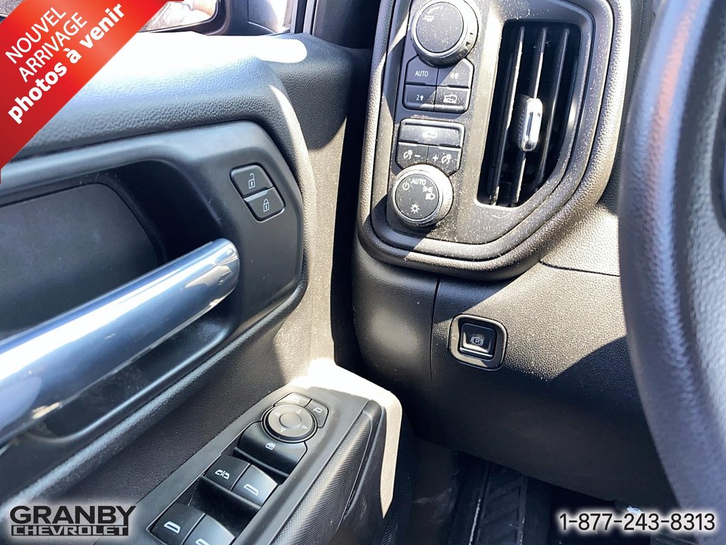 2021 Chevrolet Silverado 1500 in Granby, Quebec - 13 - w1024h768px