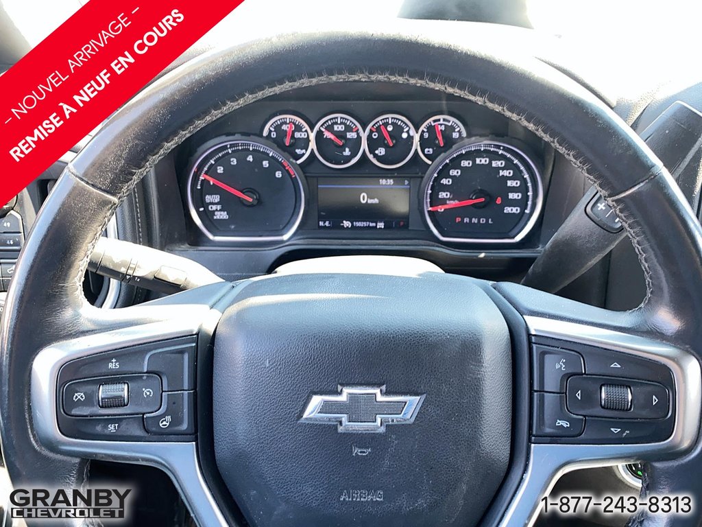 2021 Chevrolet Silverado 1500 RST crewcab boite 6.6 moteur 5.3L in Granby, Quebec - 13 - w1024h768px