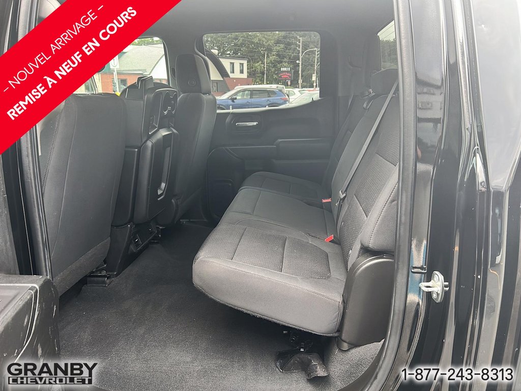 2021 Chevrolet Silverado 1500 in Granby, Quebec - 8 - w1024h768px