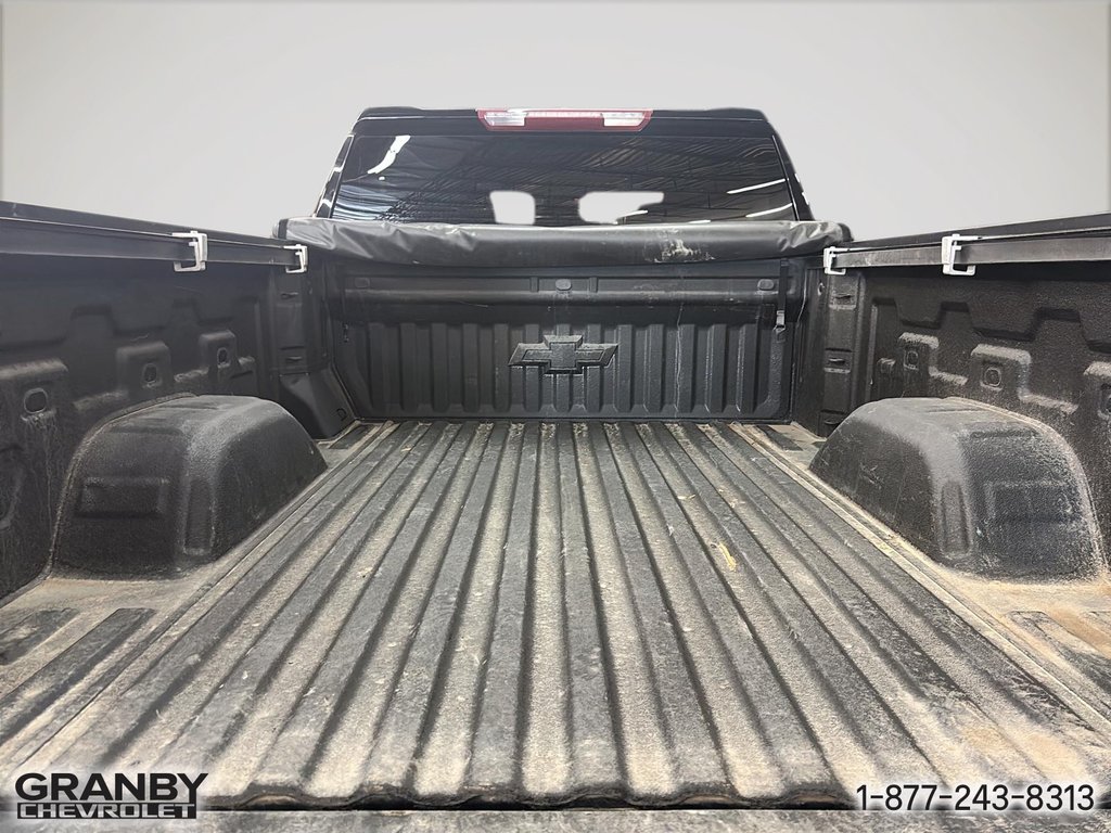2022 Chevrolet Silverado 1500 RST CREWCAB BOITE 6.6 MOTEUR 6.2L in Granby, Quebec - 9 - w1024h768px