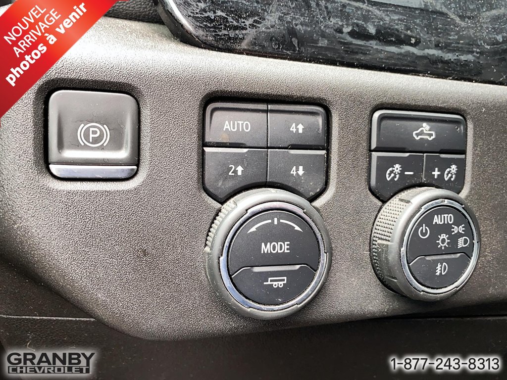 2022 Chevrolet Silverado 1500 RST CREWCAB BOITE 6.6 MOTEUR 6.2L in Granby, Quebec - 9 - w1024h768px