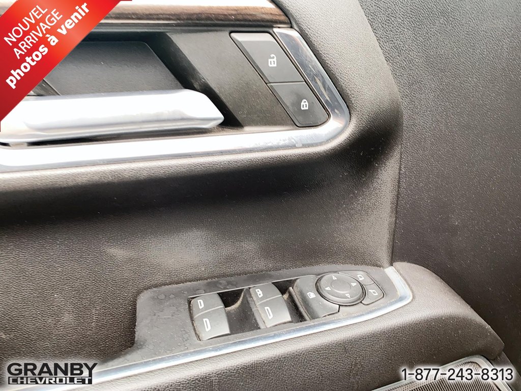 2022 Chevrolet Silverado 1500 RST CREWCAB BOITE 6.6 MOTEUR 6.2L in Granby, Quebec - 8 - w1024h768px