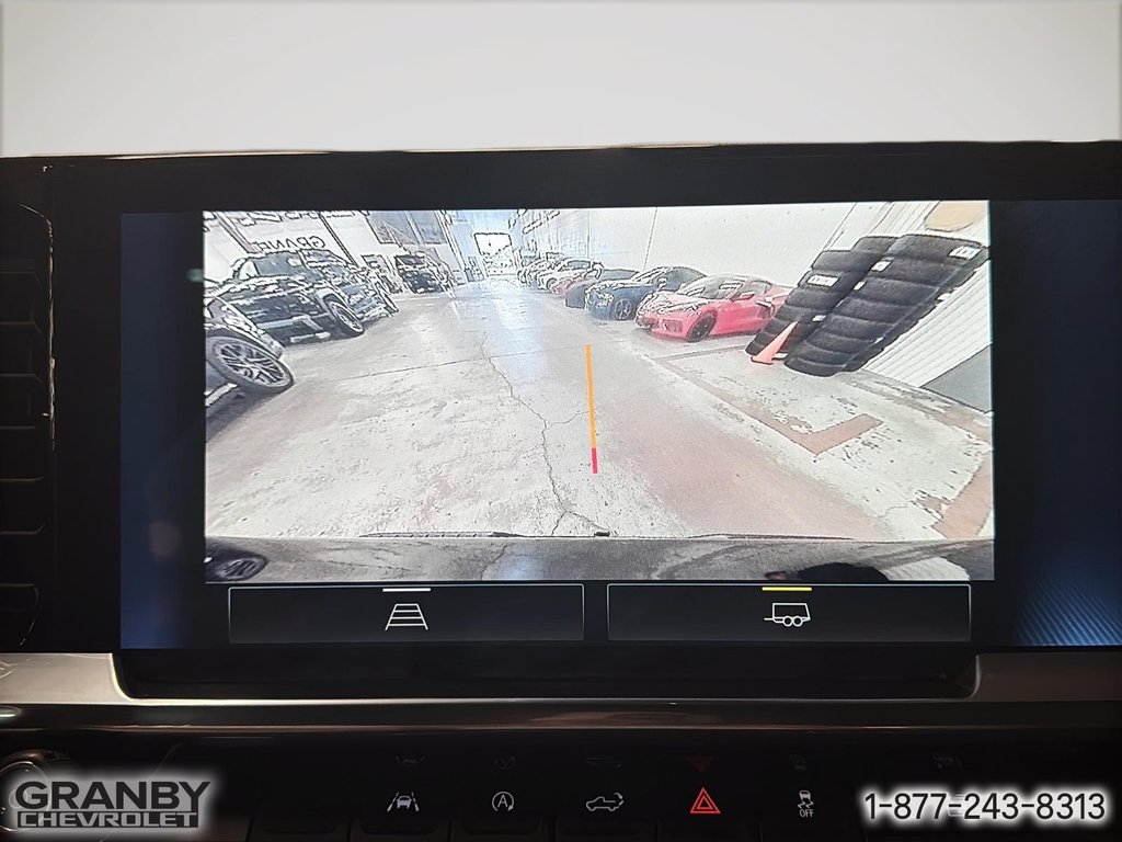 2022 Chevrolet Silverado 1500 RST CREWCAB BOITE 6.6 MOTEUR 6.2L in Granby, Quebec - 22 - w1024h768px