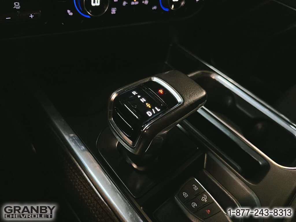 2022 Chevrolet Silverado 1500 in Granby, Quebec - 18 - w1024h768px