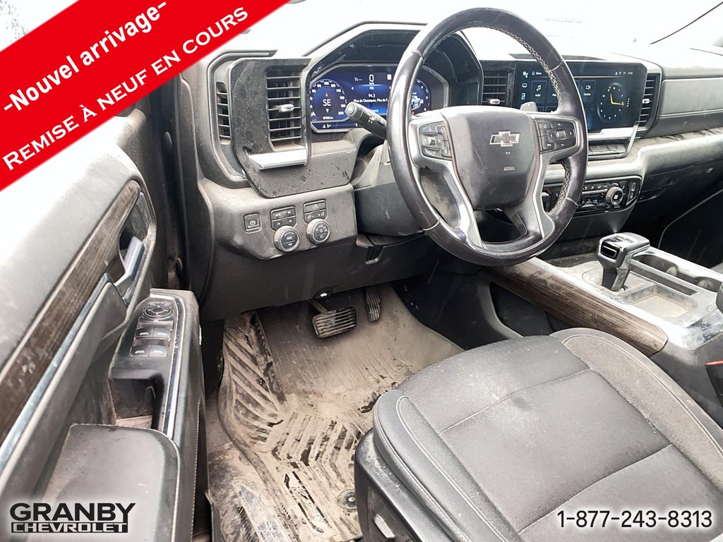 2022 Chevrolet Silverado 1500 LT Trail Boss CREWCAB BOITE6.6 DIESEL in Granby, Quebec - 9 - w1024h768px