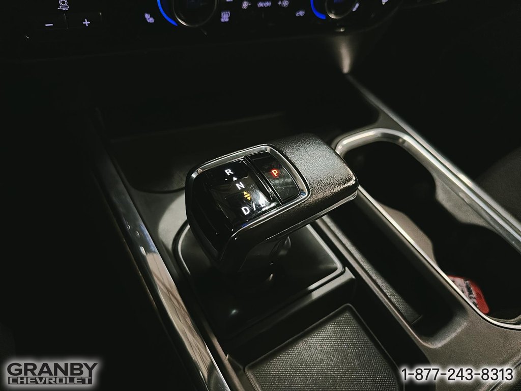 Chevrolet Silverado 1500  2022 à Granby, Québec - 18 - w1024h768px