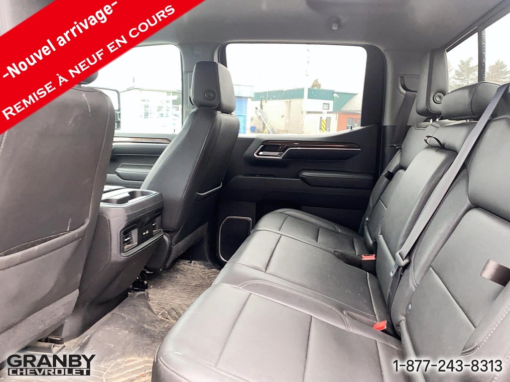 2022 Chevrolet Silverado 1500 in Granby, Quebec - 9 - w1024h768px