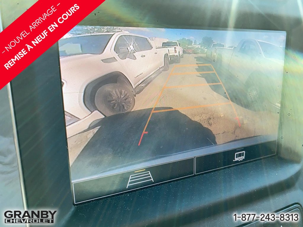 2022 Chevrolet Silverado 1500 in Granby, Quebec - 17 - w1024h768px