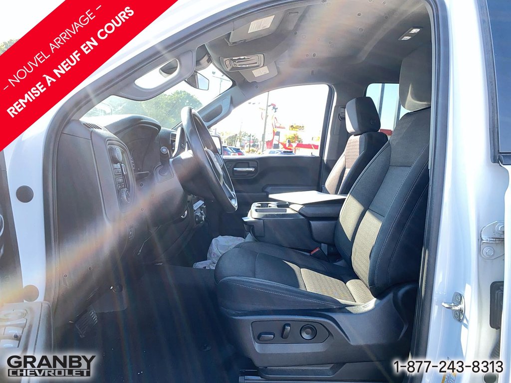 2022 Chevrolet Silverado 1500 in Granby, Quebec - 12 - w1024h768px