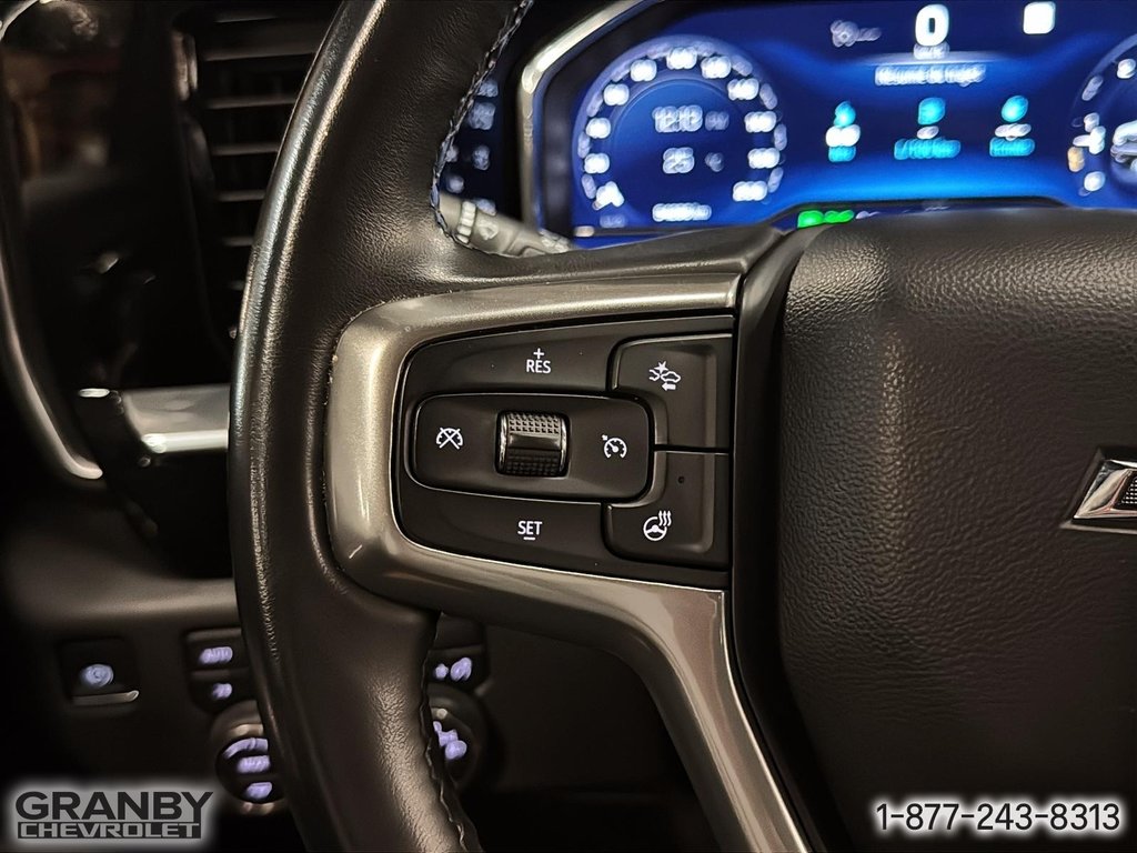 Chevrolet Silverado 1500  2023 à Granby, Québec - 21 - w1024h768px