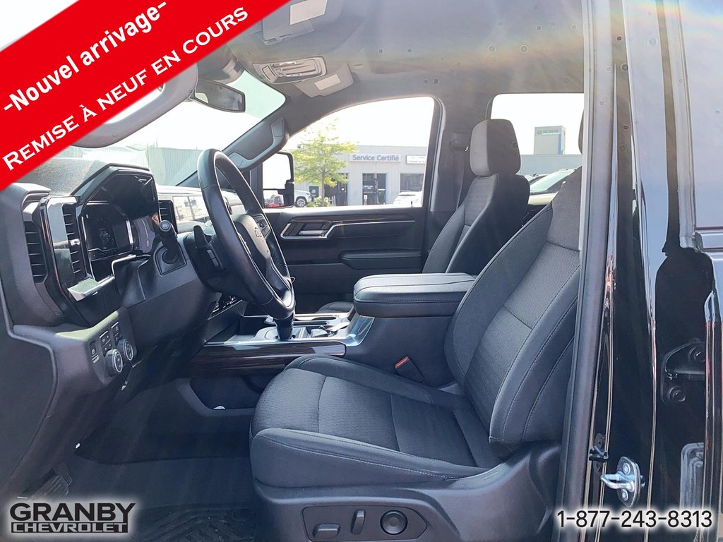 Chevrolet Silverado 1500 LT Trail Boss CREWCAB BOITE 6.6 MOTEUR 5.3L 2023 à Granby, Québec - 10 - w1024h768px