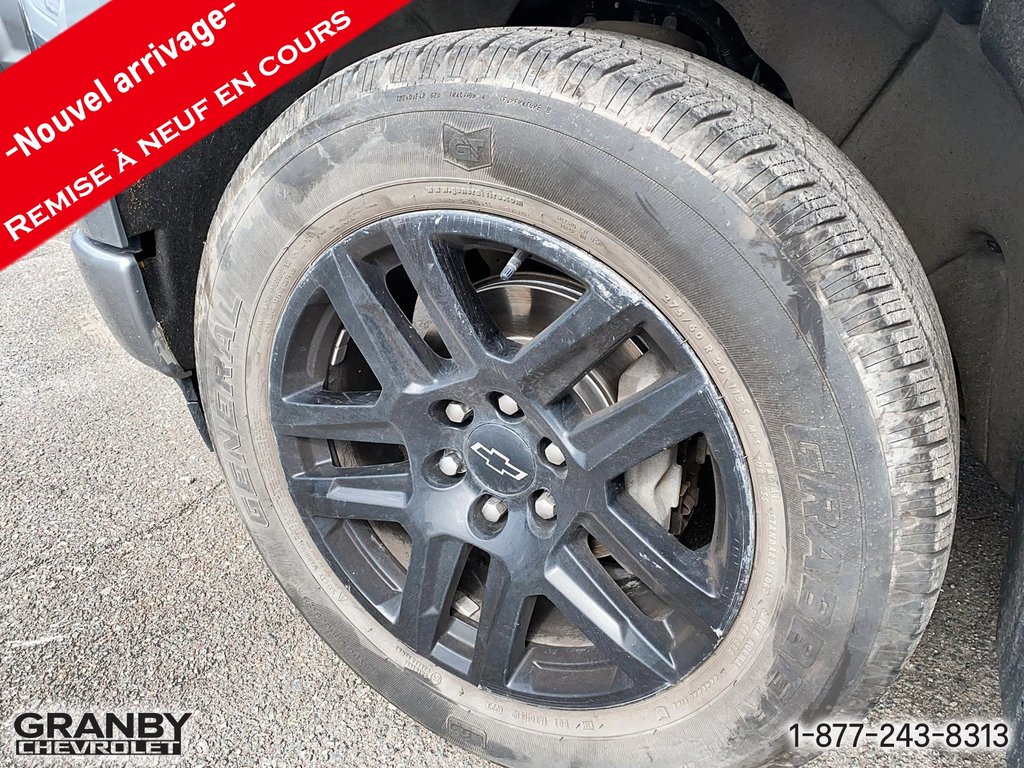 Chevrolet Silverado 1500 Custom crewcab boite 6.6 moteur 2.7L 2023 à Granby, Québec - 9 - w1024h768px
