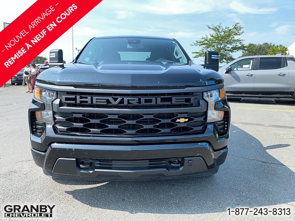Chevrolet Silverado 1500  2023 à Granby, Québec - 2 - w1024h768px