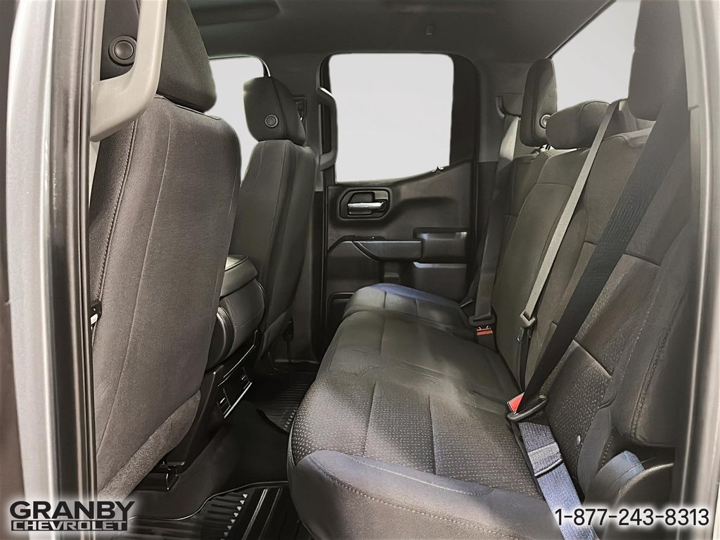 2023 Chevrolet Silverado 1500 in Granby, Quebec - 12 - w1024h768px