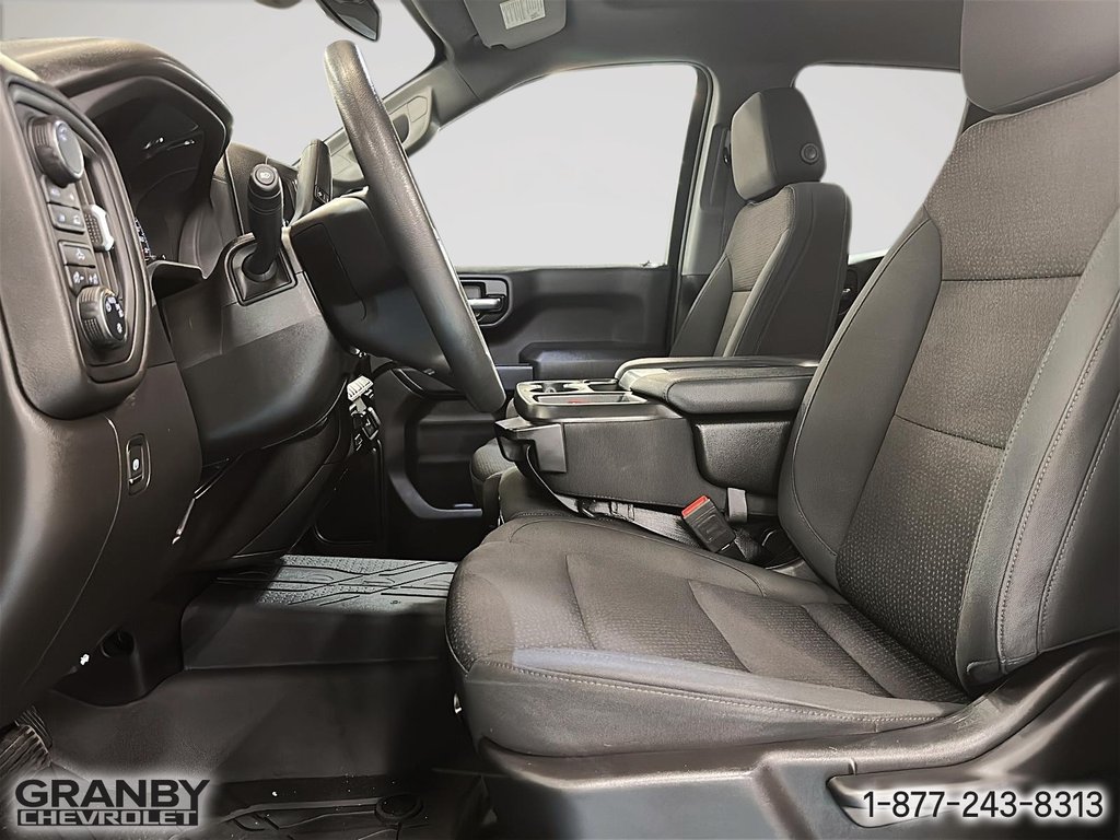 2023 Chevrolet Silverado 1500 in Granby, Quebec - 11 - w1024h768px