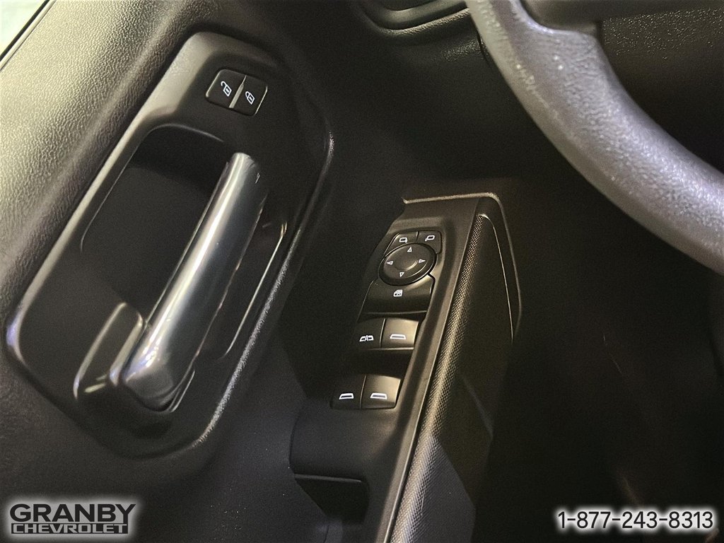 2023 Chevrolet Silverado 1500 in Granby, Quebec - 14 - w1024h768px