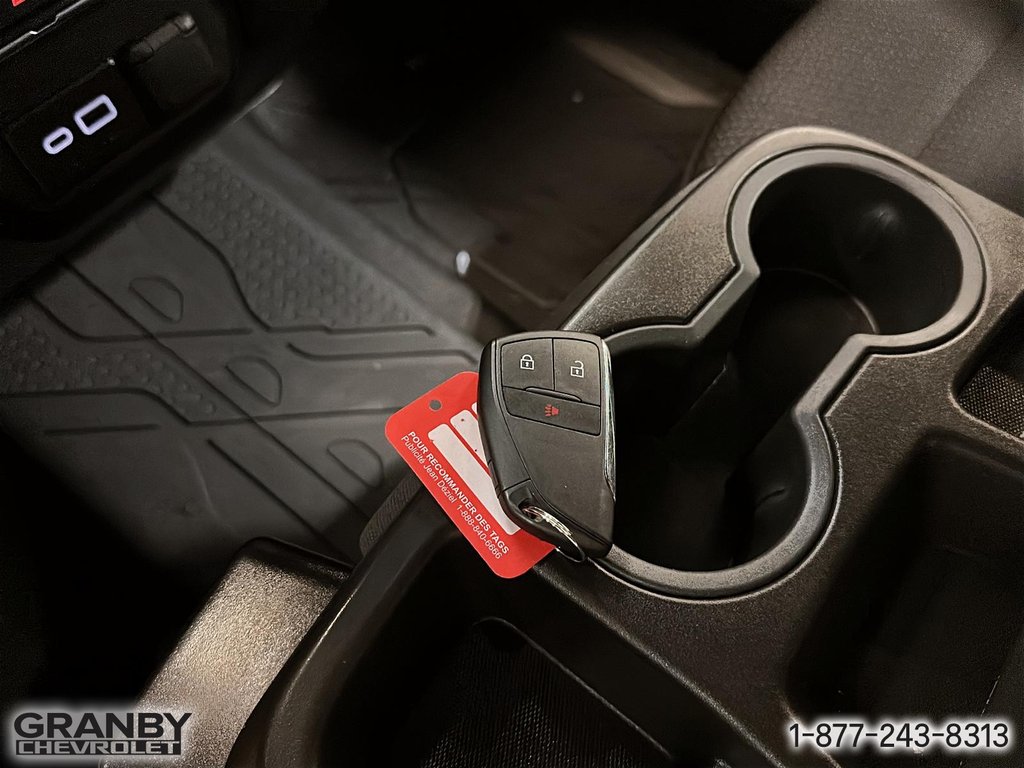 2023 Chevrolet Silverado 1500 in Granby, Quebec - 21 - w1024h768px