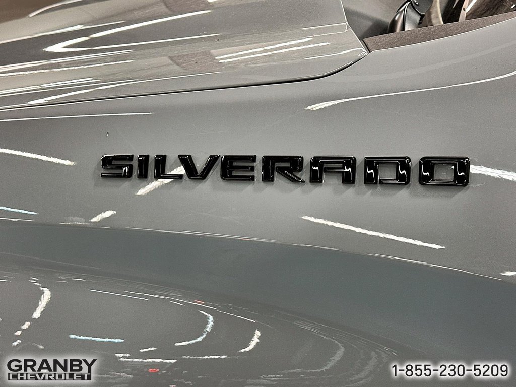 2024 Chevrolet SILVERADO CREW RST 4RM in Granby, Quebec - 6 - w1024h768px