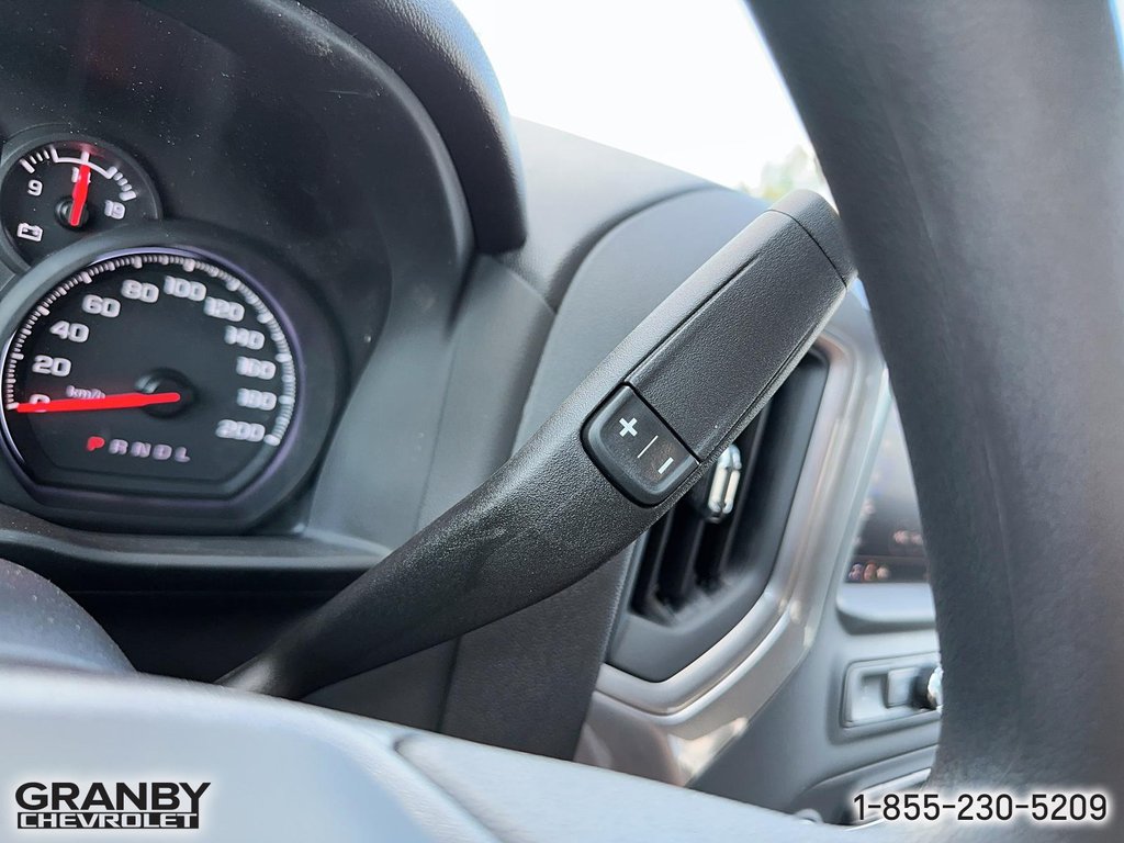 2024 Chevrolet Silverado 1500 in Granby, Quebec - 15 - w1024h768px