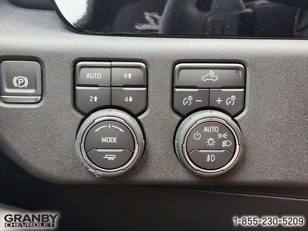 2024 Chevrolet Silverado 1500 in Granby, Quebec - 18 - w1024h768px