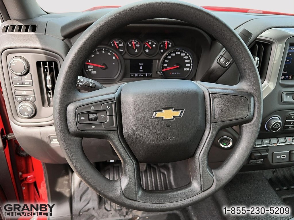 2024 Chevrolet Silverado 1500 in Granby, Quebec - 13 - w1024h768px