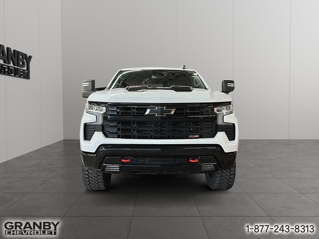 Chevrolet Silverado 1500 LT Trail Boss crewcab boite 6.6 diesel 2024 à Granby, Québec - 2 - w1024h768px