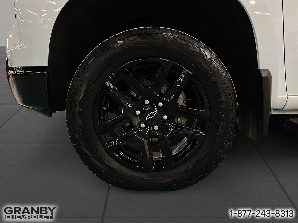 2024 Chevrolet Silverado 1500 Custom Trail Boss Boite 6,6 V8 in Granby, Quebec - 11 - w1024h768px