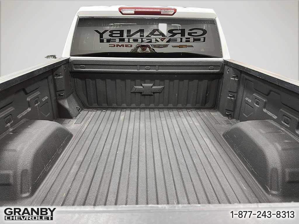 2024 Chevrolet Silverado 1500 Custom Trail Boss Boite 6,6 V8 in Granby, Quebec - 10 - w1024h768px
