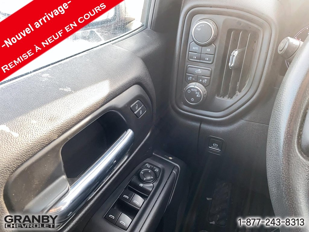Chevrolet Silverado 1500  2024 à Granby, Québec - 9 - w1024h768px