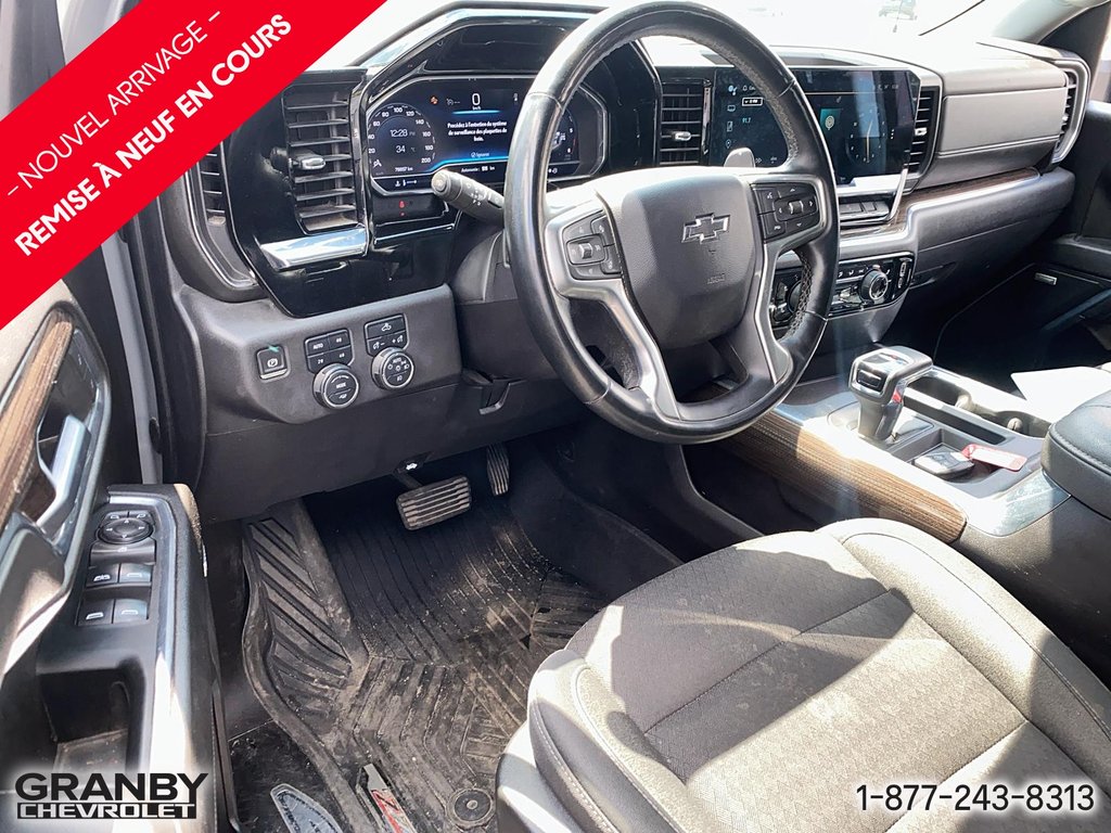Chevrolet Silverado 1500 LT Trail Boss crewcab boite 6.6 diesel 2024 à Granby, Québec - 10 - w1024h768px