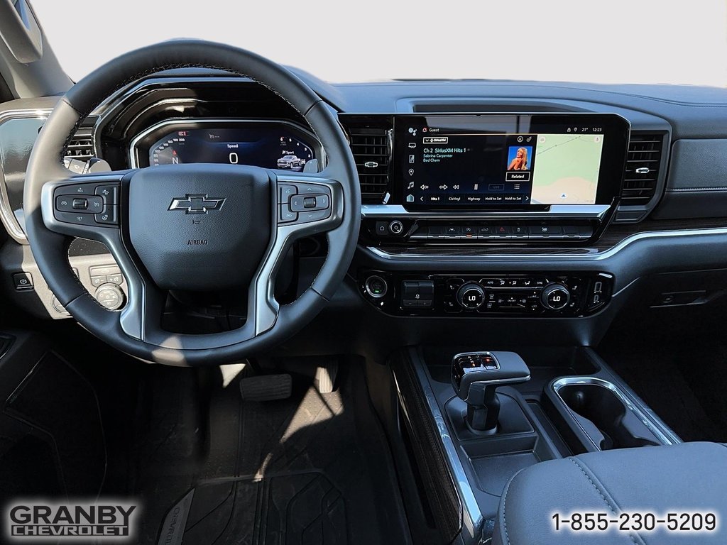 Chevrolet Silverado 1500  2025 à Granby, Québec - 10 - w1024h768px