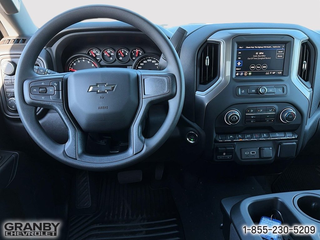 2025 Chevrolet Silverado 1500 in Granby, Quebec - 10 - w1024h768px