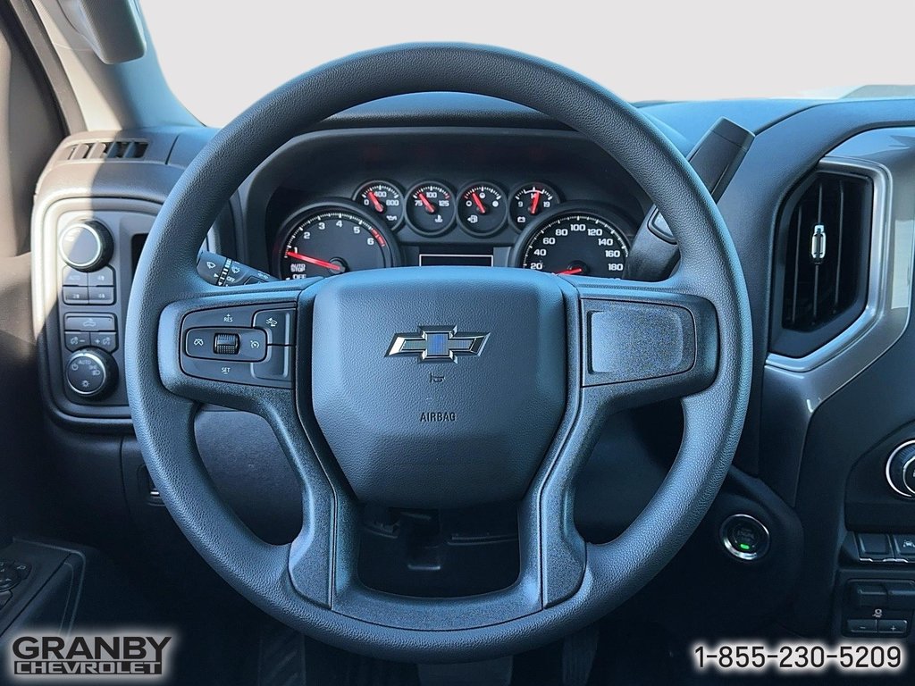 2025 Chevrolet Silverado 1500 in Granby, Quebec - 12 - w1024h768px