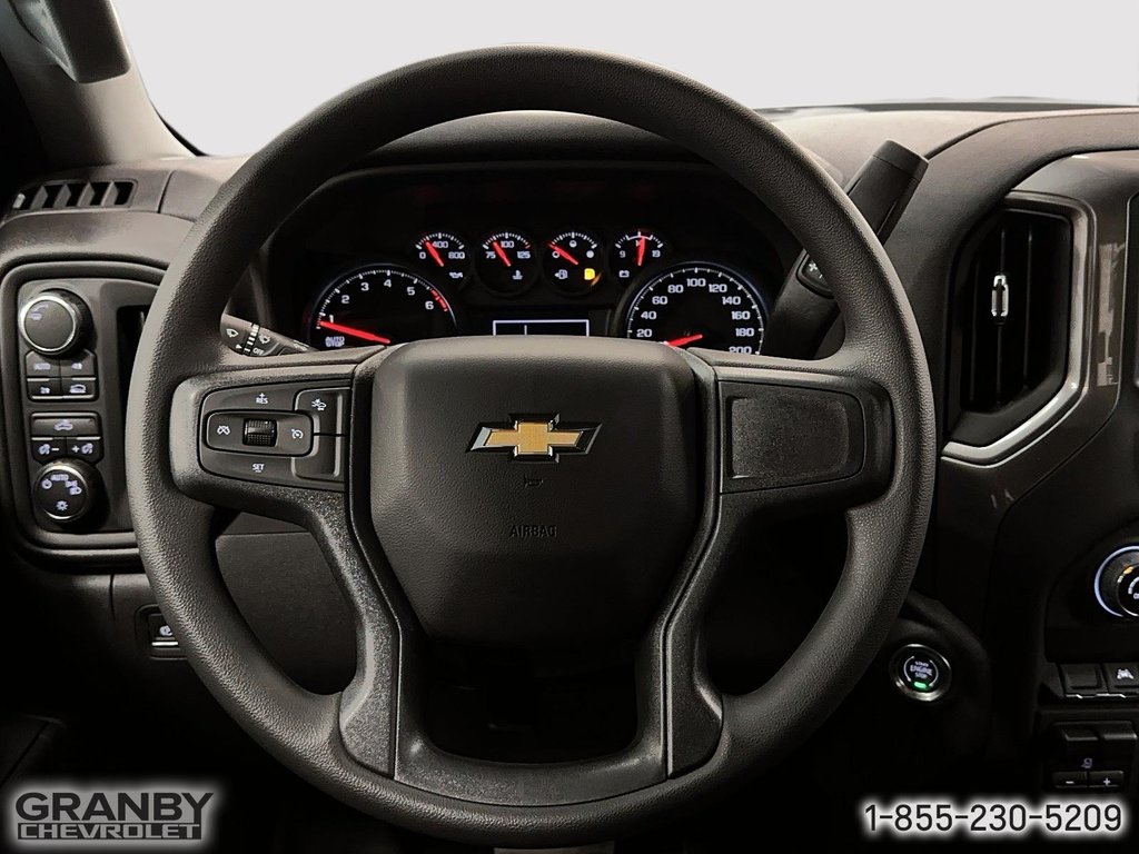 2025 Chevrolet Silverado 1500 in Granby, Quebec - 15 - w1024h768px