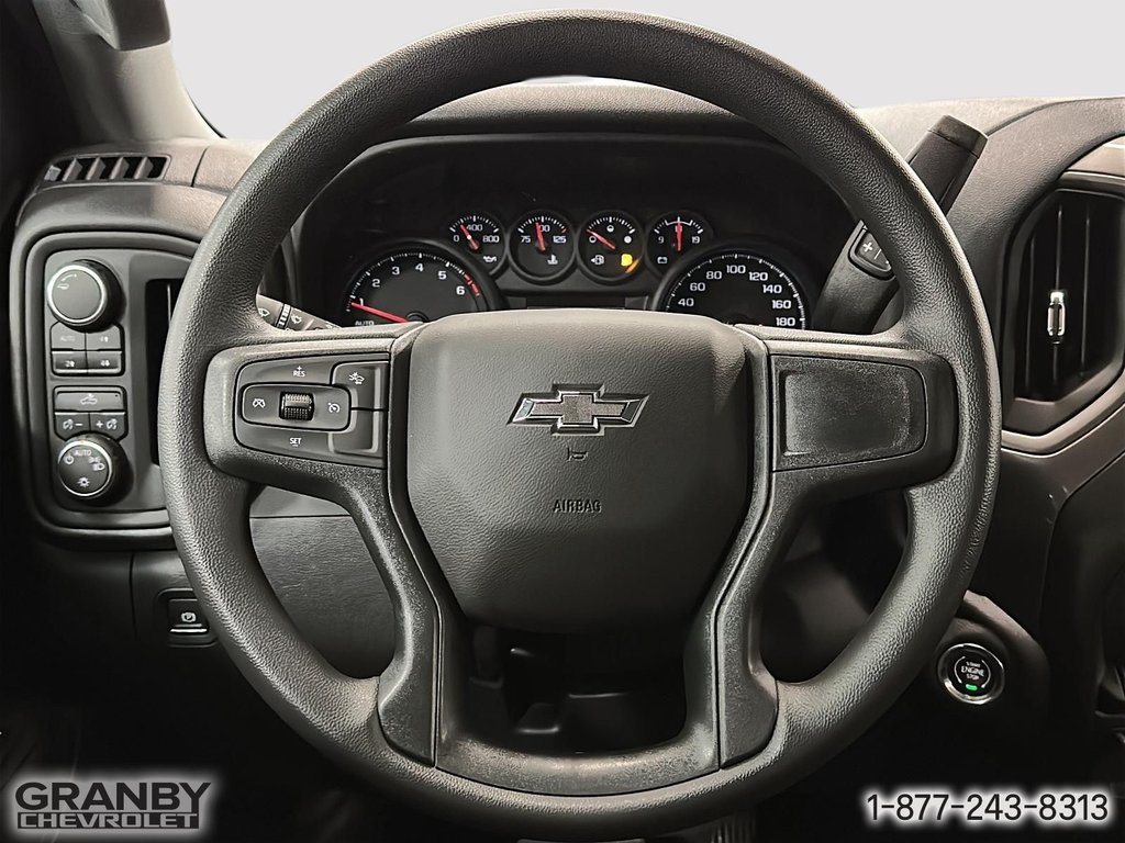 Chevrolet Silverado 1500  2026 à Granby, Québec - 14 - w1024h768px