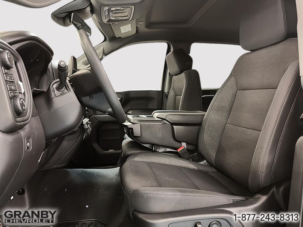 2026 Chevrolet Silverado 1500 in Granby, Quebec - 10 - w1024h768px