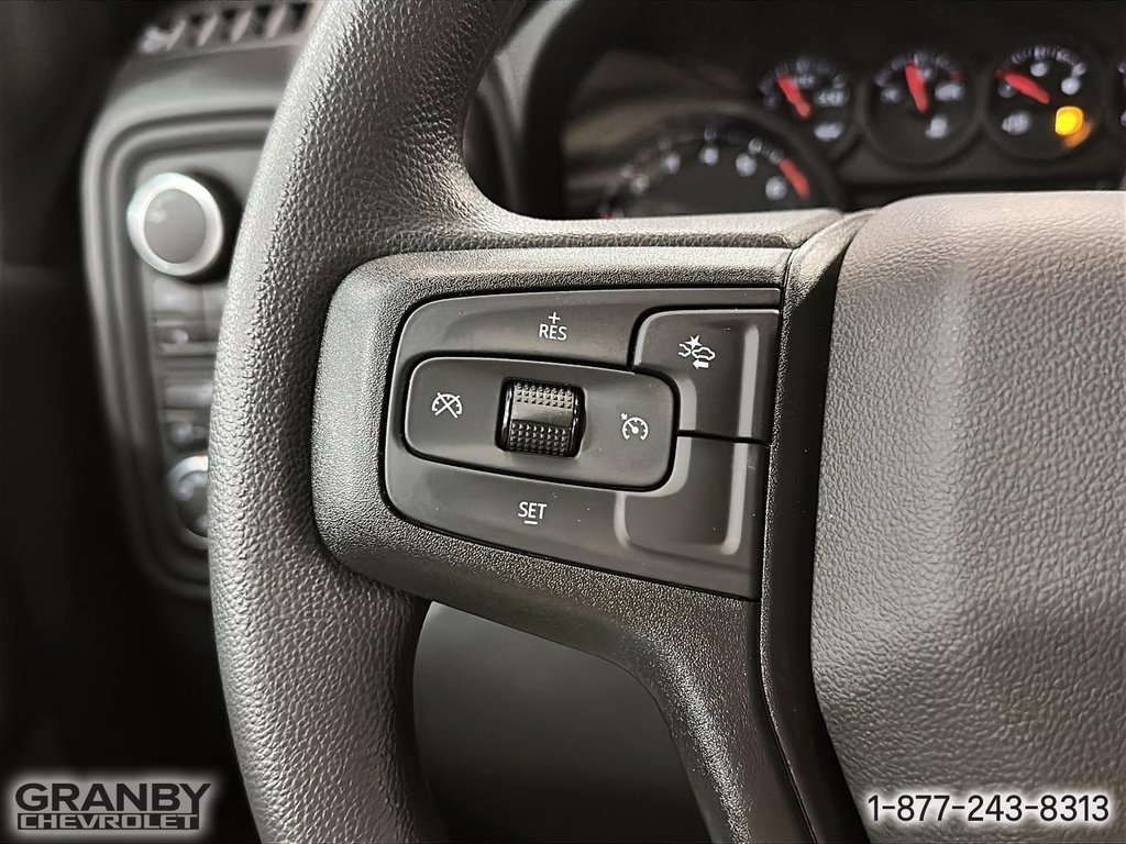 2026 Chevrolet Silverado 1500 in Granby, Quebec - 20 - w1024h768px