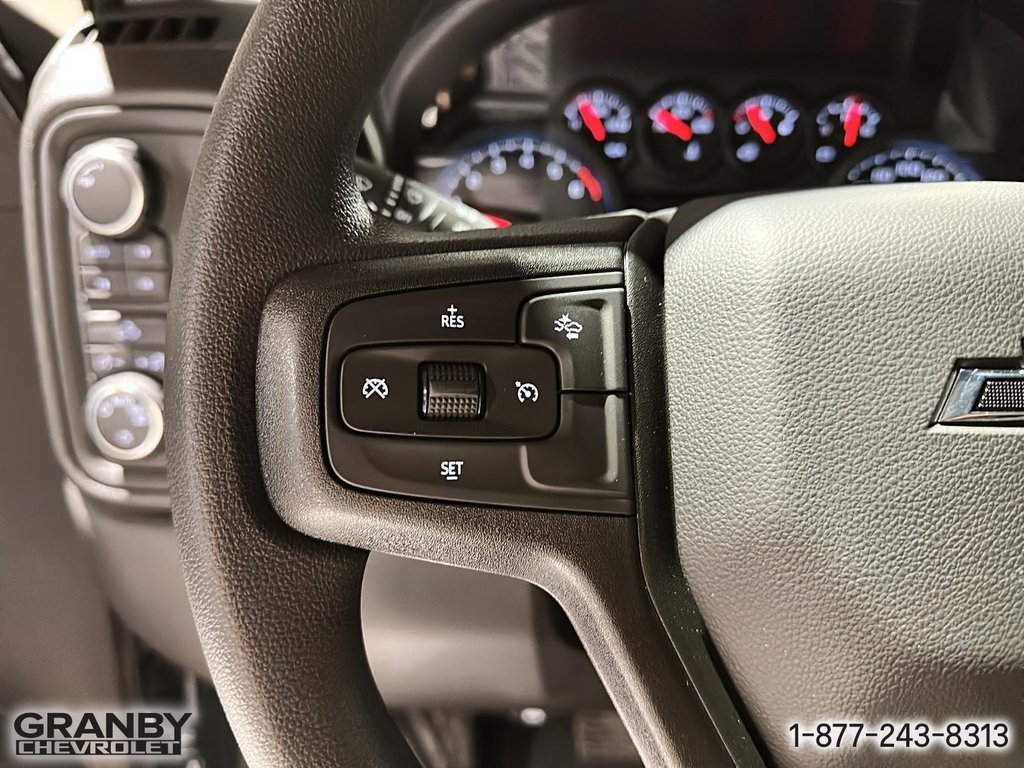 2026 Chevrolet Silverado 1500 in Granby, Quebec - 21 - w1024h768px