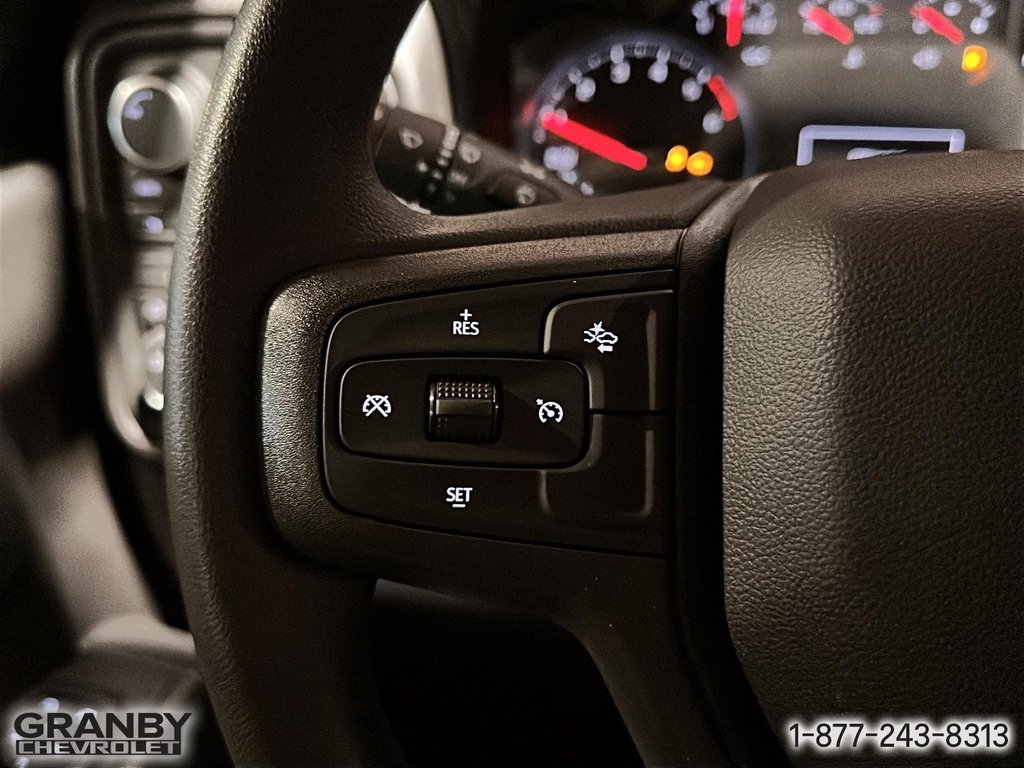 2026 Chevrolet Silverado 1500 in Granby, Quebec - 20 - w1024h768px