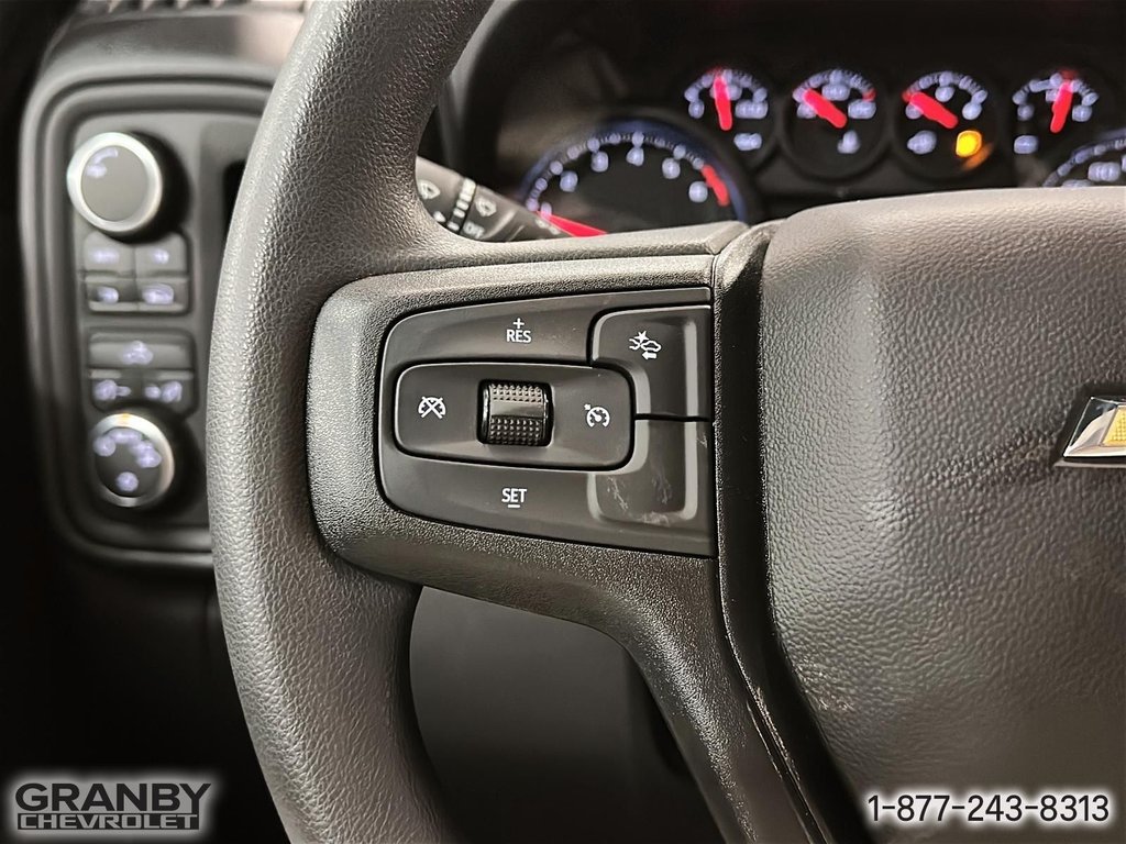 2026 Chevrolet Silverado 1500 in Granby, Quebec - 20 - w1024h768px