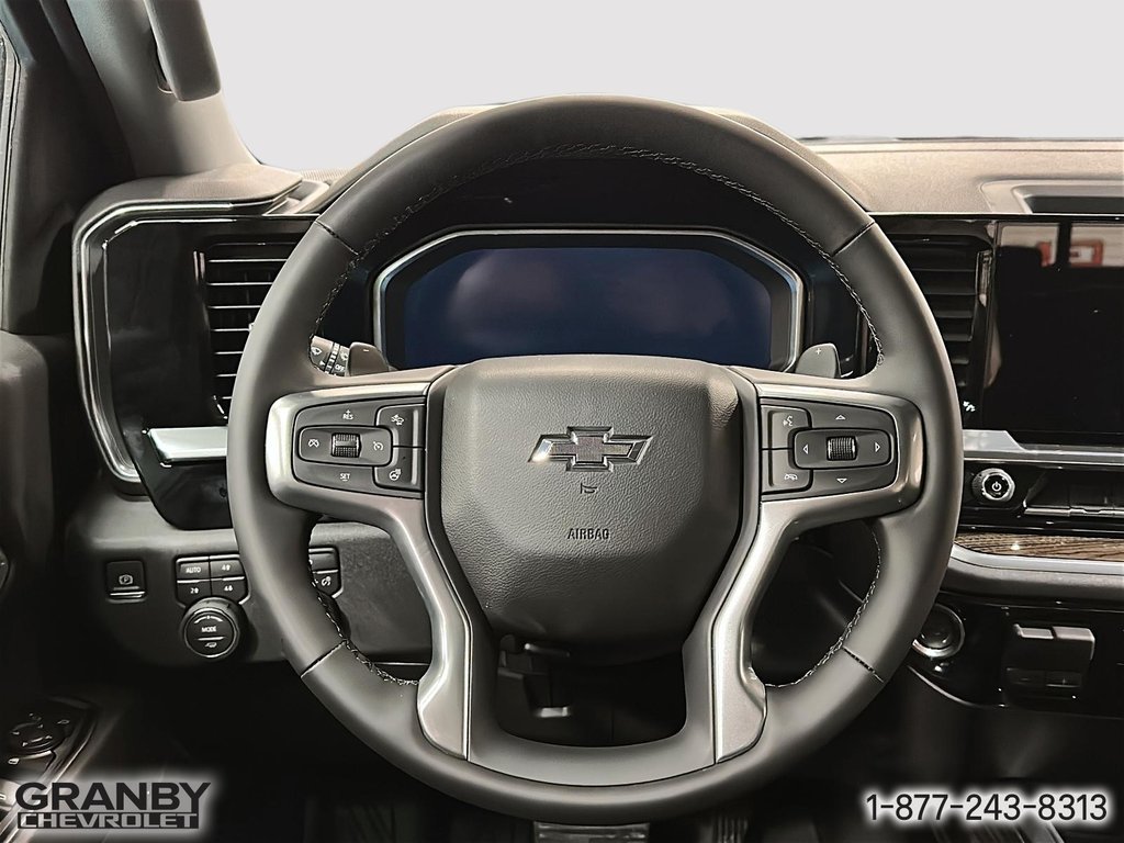 2026 Chevrolet Silverado 1500 in Granby, Quebec - 14 - w1024h768px