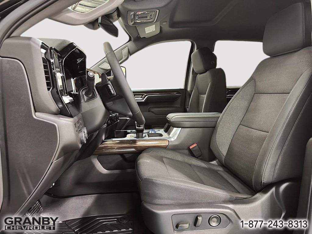 2026 Chevrolet Silverado 1500 in Granby, Quebec - 10 - w1024h768px