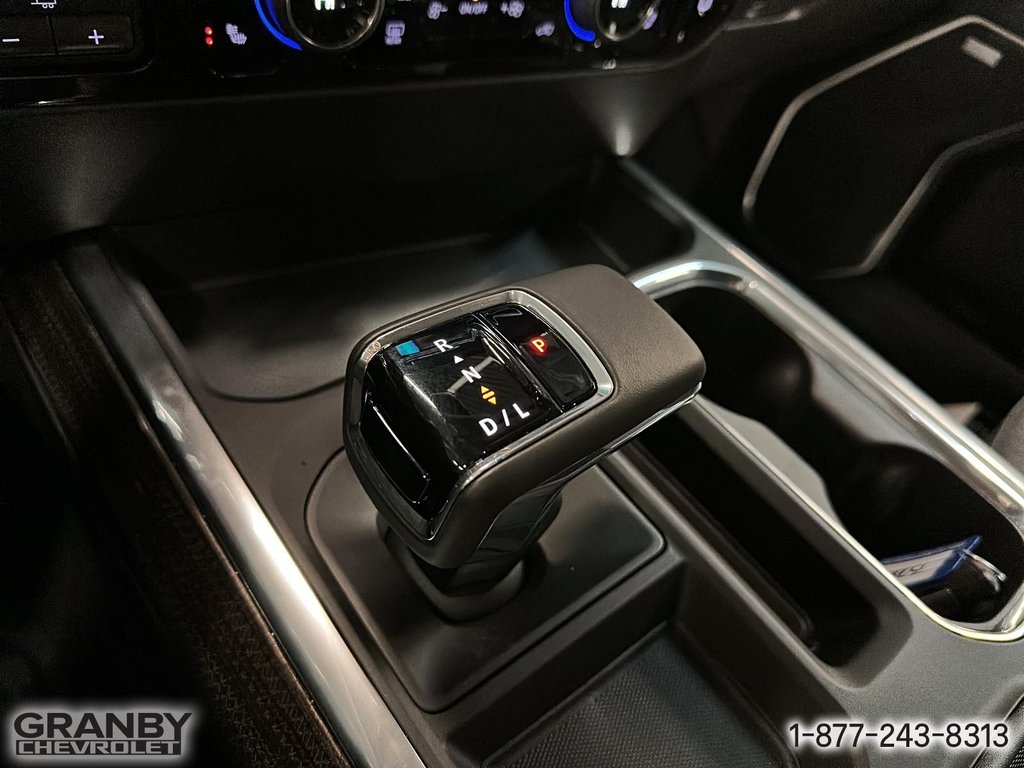 2026 Chevrolet Silverado 1500 in Granby, Quebec - 17 - w1024h768px