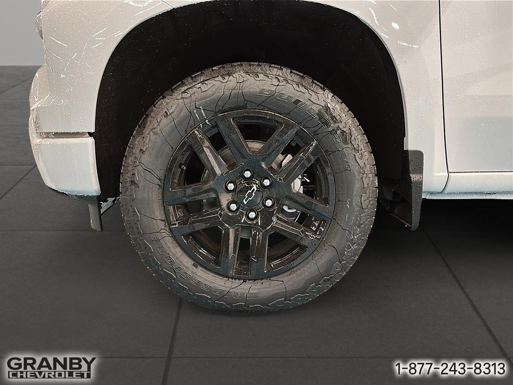 Chevrolet Silverado 1500  2026 à Granby, Québec - 10 - w1024h768px