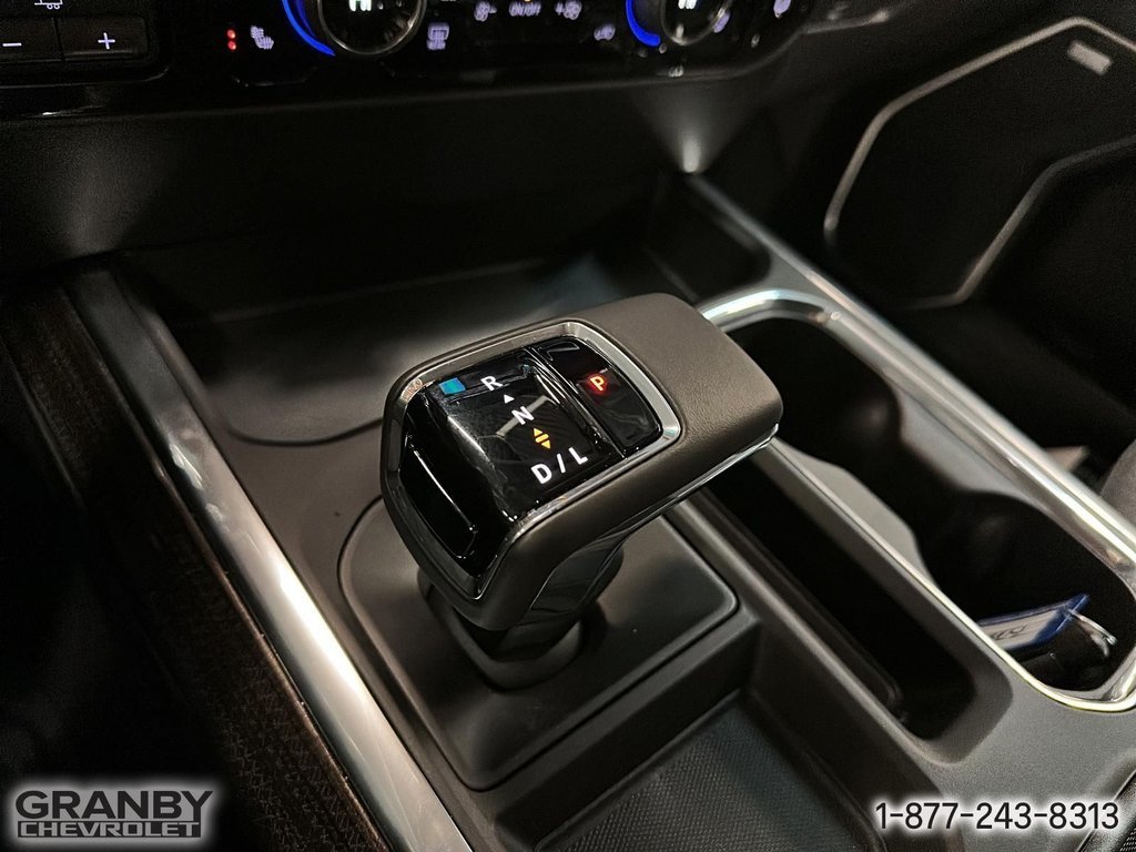 2026 Chevrolet Silverado 1500 in Granby, Quebec - 14 - w1024h768px